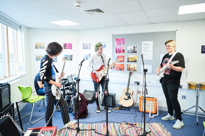 Cambridge UK Summer Camp (ages 12–17)