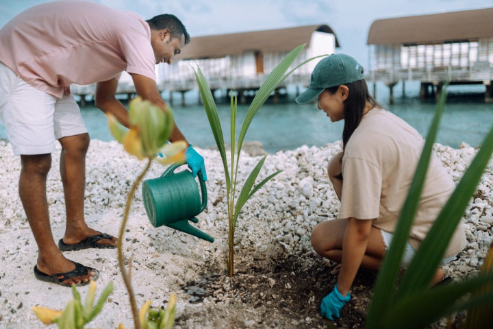 Maldives Winter Camp (ages 9–19)