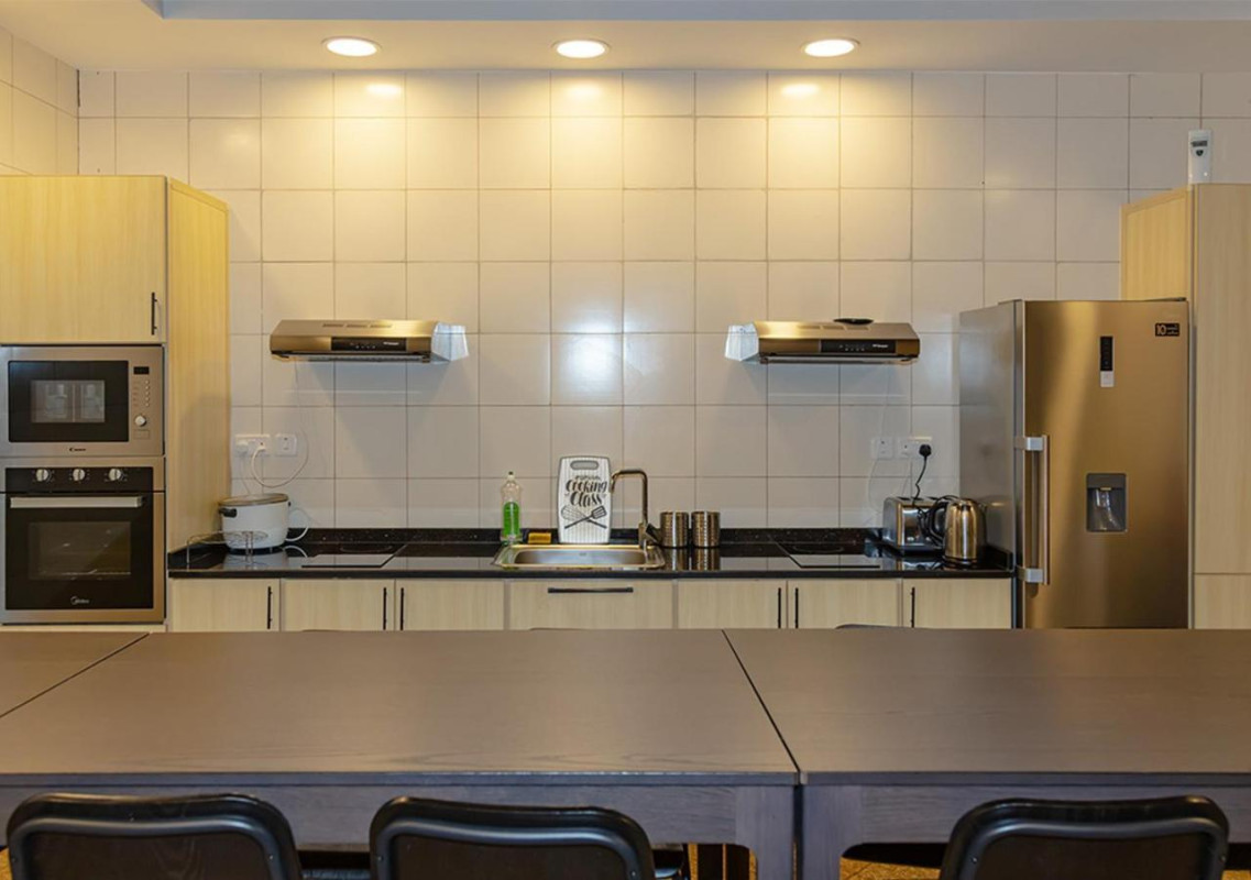 KSK Homes Комната с совместным проживанием