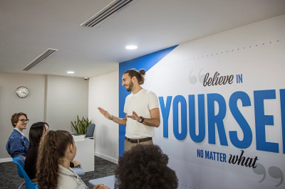 English For Business - Semi-Intensive