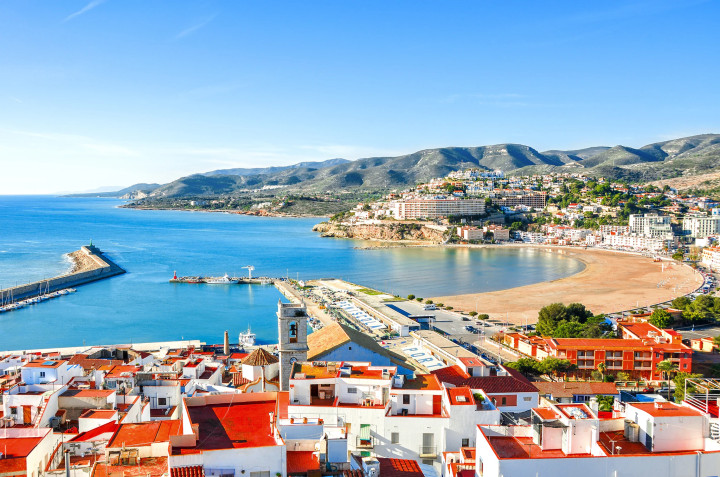 Valencia Summer Camp (ages 11–17)