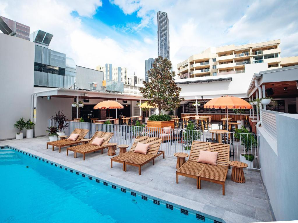 Bunk Brisbane Shared Room