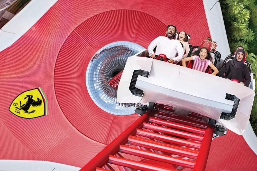 Тематический парк Ferrari World в Абу-Даби