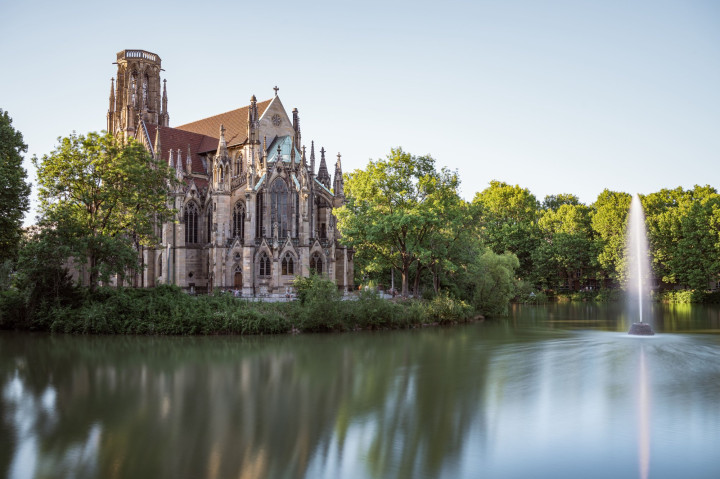 Paris Summer Camp for teenagers (ages 13–17)