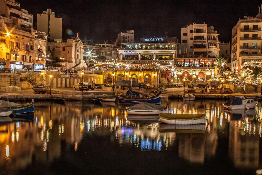 Msida to Sliema Evening Walk
