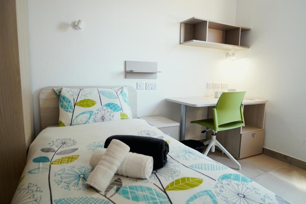 Campus Hub Twin Room