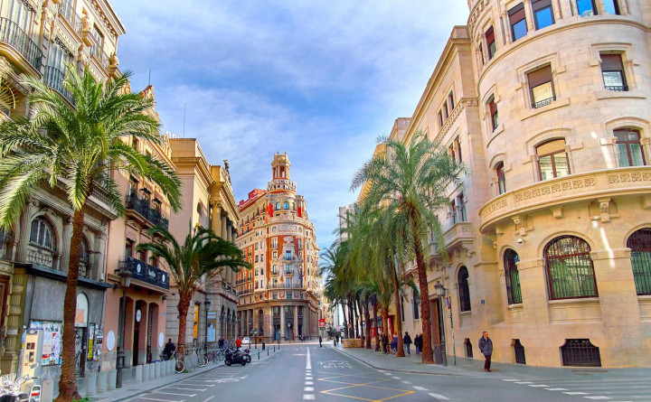 Valencia Summer Camp (ages 11–17)