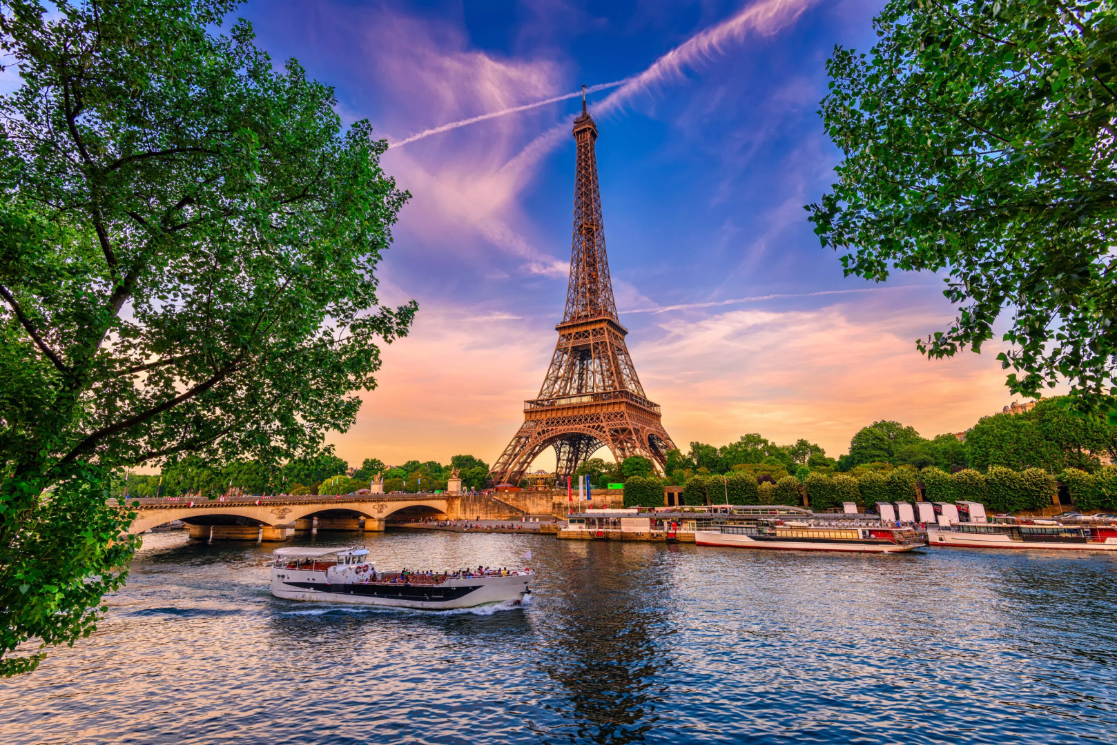 Paris Summer Camp for teenagers (ages 13–17)