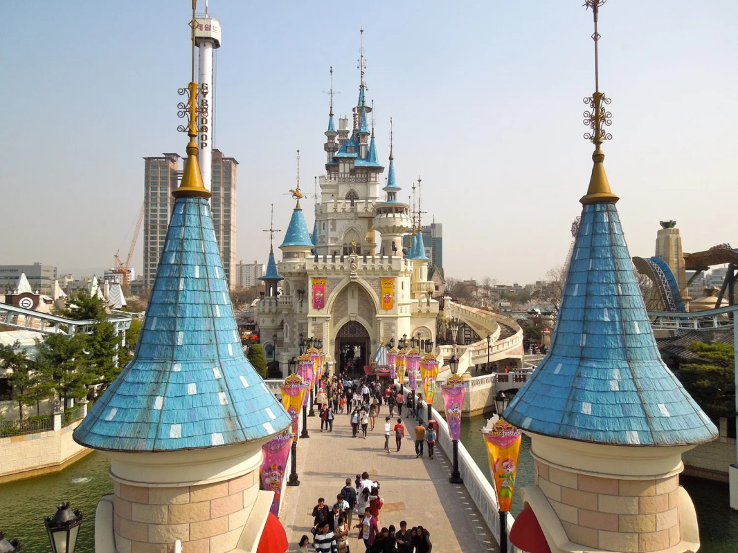Lotte World