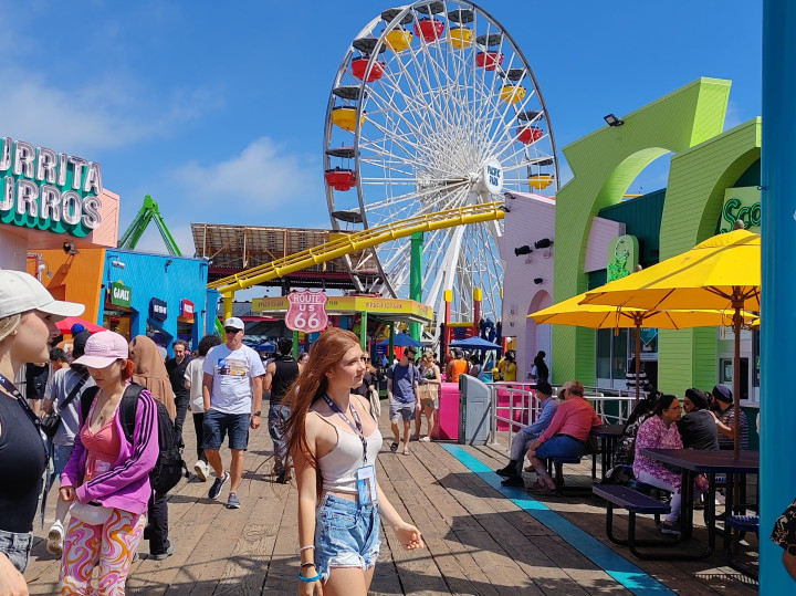 Los Angeles & Las Vegas Summer Camp (ages 12–19)