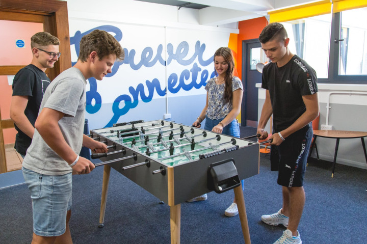 London UK Summer Camp (ages 14–17)