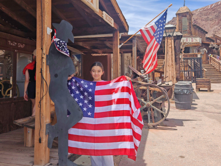 Los Angeles & Las Vegas Summer Camp (ages 12–19)