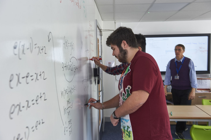 Cambridge UK Summer Camp (ages 12–17)