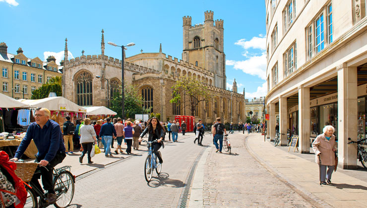 Walking tour of Cambridge