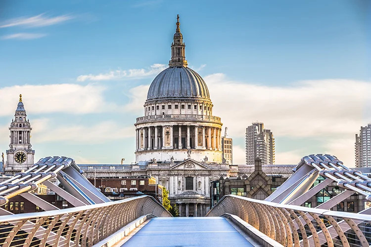 St Paul’s Cathedral & Tower Bridge Walking Tour