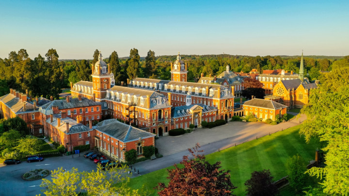 Berkshire UK Summer Camp (ages 10–17)