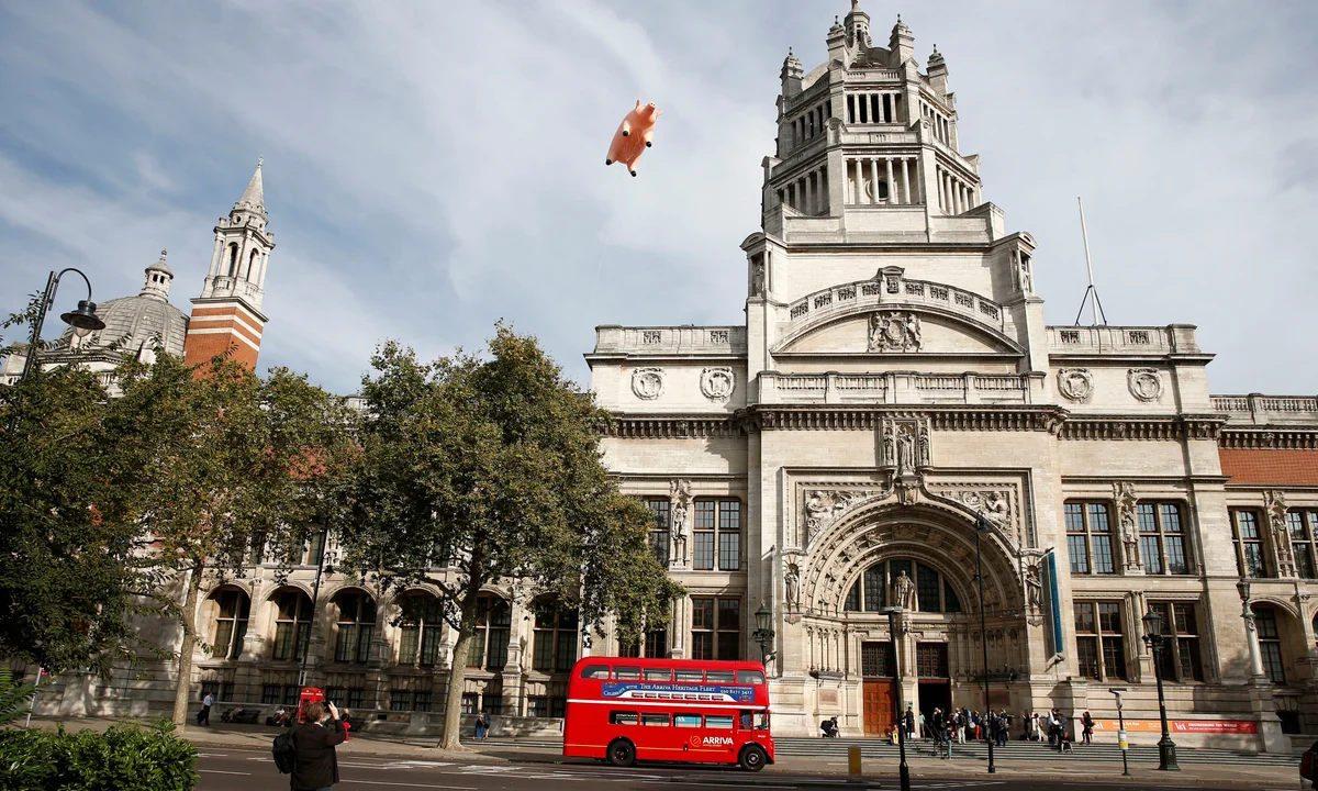 Victoria & Albert Museum