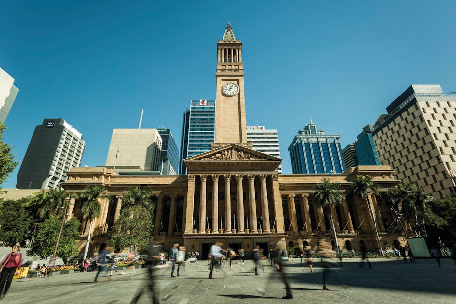 City tour of Brisbane, including Queen Street, City Hall (outside), King George Square, South Bank promenade