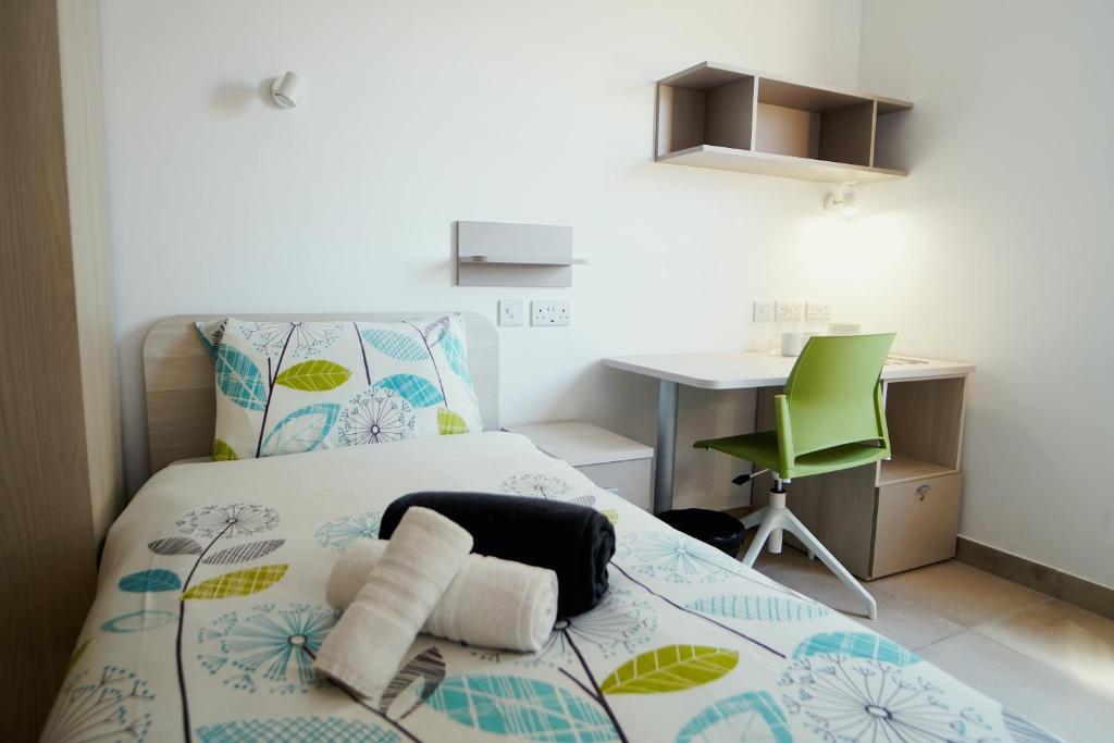 Campus Hub Twin Room