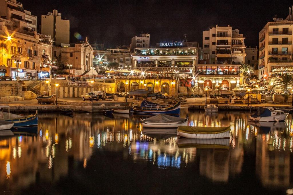 Msida to Sliema Evening Walk